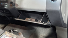 Load image into Gallery viewer, Glove Box Door FORD F150 PICKUP 2005 - NW368194