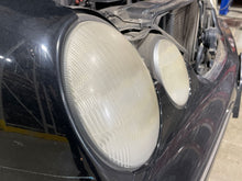 Load image into Gallery viewer, HEADLIGHT LAMP ASSEMBLY E320 E430 E500 E55 00 01 02 03 Right - NW429125