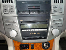 Load image into Gallery viewer, RADIO RX330 RX350 RX400H 2006 06 2007 07 2008 08 2009 09 - NW558048