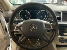 Load image into Gallery viewer, Steering Wheel MERCEDES GL-CLASS 2014 - NW548199