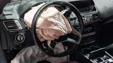 Load image into Gallery viewer, Steering Wheel MERCEDES E-CLASS 2015 - NW404458