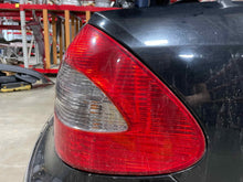 Load image into Gallery viewer, TAIL LIGHT LAMP ASSEMBLY E350 E550 E280 E300 E320 E63 07-09 Right - NW439070