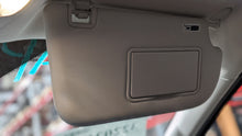 Load image into Gallery viewer, Interior Sun Visors Ford Escape 2018 - NW405505