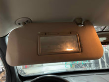Load image into Gallery viewer, Interior Sun Visors Chevrolet Equinox 2005 - NW464927