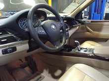 Load image into Gallery viewer, FUSE BOX BMW X5 X5M X6 X6M 07 08 09 10 11 12 13 14 - MRK242286