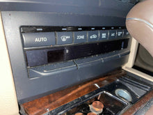 Load image into Gallery viewer, FRONT TEMPERATURE CONTROLS E300 E350 E400 E550 E63 2010-2013 - NW522309
