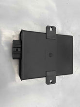 Load image into Gallery viewer, Computer   2010 - NW451708
