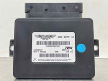 Load image into Gallery viewer, Computer   2010 - NW453902

