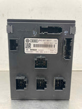Load image into Gallery viewer, BODY CONTROL MODULE BCM COMPUTER Audi Q5 09 10 11 12 - NW524412
