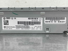 Load image into Gallery viewer, RADIO RECEIVER A4 A5 A6 Q3 Q5 Q7 RS5 S5 S6 Touareg 2009-2017 - NW524639
