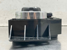 Load image into Gallery viewer, FRONT TEMPERATURE CONTROLS Land Rover LR2 1960-2011 - NW529791
