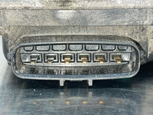 Load image into Gallery viewer, THROTTLE BODY Land Rover LR2 2008 08 2009 09 2010 10 2011 11 3.2L - NW530035
