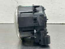 Load image into Gallery viewer, FOG LAMP LIGHT LR2 LR4 11 12 13 14 15 16 Bumper Mounted - NW531406
