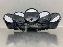 Load image into Gallery viewer, SPEEDOMETER CLUSTER Porsche Panamera 10 11 12 13 14 15 16 - NW538648
