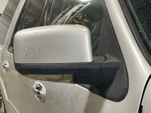 Load image into Gallery viewer, Side View Door Mirror Lincoln Navigator 2003 - NW532886
