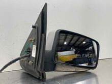 Load image into Gallery viewer, Side View Door Mirror Lincoln Navigator 2003 - NW532886
