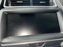 Load image into Gallery viewer, INFO-GPS SCREEN XE XF XFR XJ XJL Discovery Evoque Rover Sport 16-20 - NW536887
