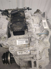 Load image into Gallery viewer, Transmission  E-PACE 2020 - NW537076
