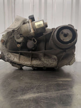 Load image into Gallery viewer, [INVENTORYCAR_YEAR_MAKE_MODEL] TRANSFER CASE - NW563967
