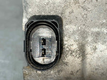Load image into Gallery viewer, AC COMPRESSOR Audi TT Beetle Tiguan Jetta EOS 2009 09 2010 10 11 12 13 14 - NW570135
