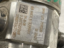 Load image into Gallery viewer, FUEL PUMP 550i 550i Gt 650i 750 HYBRID 750i 750il Active 7 Alpina 08-15 - NW577091
