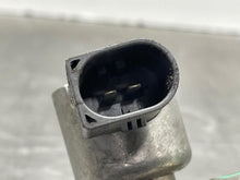 Load image into Gallery viewer, FUEL PUMP 550i 550i Gt 650i 750 HYBRID 750i 750il Active 7 Alpina 08-15 - NW577091
