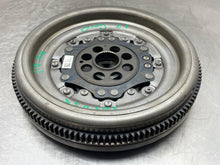 Load image into Gallery viewer, Flywheel Volkswagen Golf 2017 - NW580598
