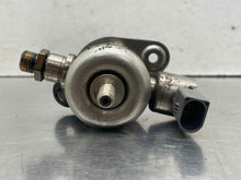 Load image into Gallery viewer, FUEL PUMP A4 A6 TT Beetle EOS Jetta Tiguan 11 12 13 14 15 16 - NW583498

