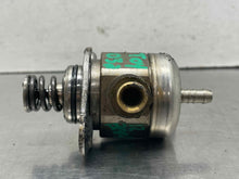 Load image into Gallery viewer, FUEL PUMP A4 A6 TT Beetle EOS Jetta Tiguan 11 12 13 14 15 16 - NW583498
