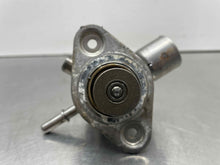 Load image into Gallery viewer, FUEL PUMP Land Rover Evoque LR2 12 13 14 15 16 17 - NW586560
