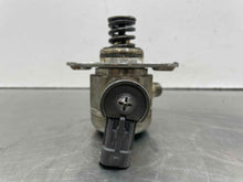Load image into Gallery viewer, FUEL PUMP Land Rover Evoque LR2 12 13 14 15 16 17 - NW586634
