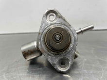 Load image into Gallery viewer, FUEL PUMP Land Rover Evoque LR2 12 13 14 15 16 17 - NW586634
