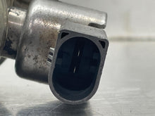 Load image into Gallery viewer, FUEL PUMP Beetle Golf Golf GTI Jetta Passat 14 15 16 - NW589030
