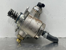 Load image into Gallery viewer, FUEL PUMP Audi A4 A5 A6 Allroad Q5 TT 13 14 15 16 17 - NW593127
