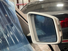 Load image into Gallery viewer, SIDE VIEW DOOR MIRROR Gl350 Gl450 Gl550 GL63 AMG ML350 12-16 Right - NW539289

