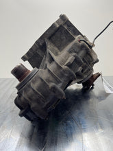 Load image into Gallery viewer, TRANSFER CASE BMW X5 2000 00 2001 01 2002 02 2003 03 Auto - NW366004

