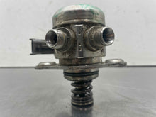 Load image into Gallery viewer, FUEL PUMP Jaguar Vanden Pl XF XFR XJ XJL XJR XK XKR 2010-2015 - NW608383
