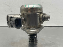 Load image into Gallery viewer, FUEL PUMP Jaguar Vanden Pl XF XFR XJ XJL XJR XK XKR 2010-2015 - NW608383

