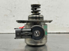 Load image into Gallery viewer, FUEL PUMP Jaguar Vanden Pl XF XFR XJ XJL XJR XK XKR 2010-2015 - NW622236
