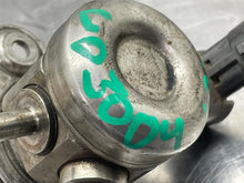 Load image into Gallery viewer, FUEL PUMP Land Rover Evoque LR2 12 13 14 15 16 17 - NW631152
