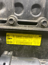 Load image into Gallery viewer, Transmission Hyundai Santa Fe 2015 - NW636679
