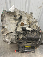 Load image into Gallery viewer, Transmission Hyundai Santa Fe 2015 - NW636679
