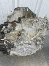 Load image into Gallery viewer, Transmission Hyundai Santa Fe 2015 - NW636679
