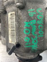 Load image into Gallery viewer, TRANSFER CASE 228I 320i 328D 328i 328I GT 428i 435i 528i M235I 12-18 - NW644788
