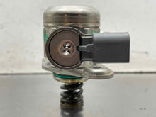 Load image into Gallery viewer, FUEL PUMP C250 C300 C350 C43 C63 E300 E350 E400 E550 GLC250d 15-20 - NW658447
