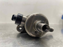 Load image into Gallery viewer, [INVENTORYCAR_YEAR_MAKE_MODEL] FUEL PUMP - NW662619
