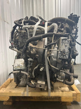 Load image into Gallery viewer, Engine Motor  SILVERADO 1500 PICKUP 2022 - NW664844
