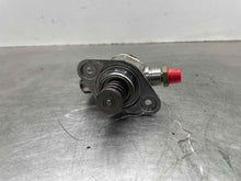 Load image into Gallery viewer, Fuel Pump Volkswagen Passat 2020 - NW670520
