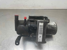 Load image into Gallery viewer, Power Steering Pump Dodge Durango 2011 - NW674778
