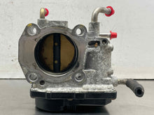 Load image into Gallery viewer, THROTTLE BODY Camry Solara 2002 02 2003 03 - NW690189
